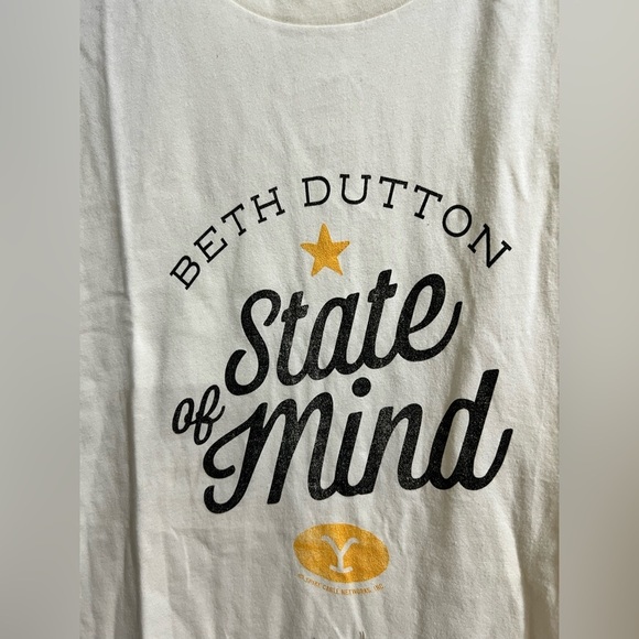 Yellowstone Beth Dutton off white cream unisex men’s women’s shirt L large NWT - Picture 2 of 6